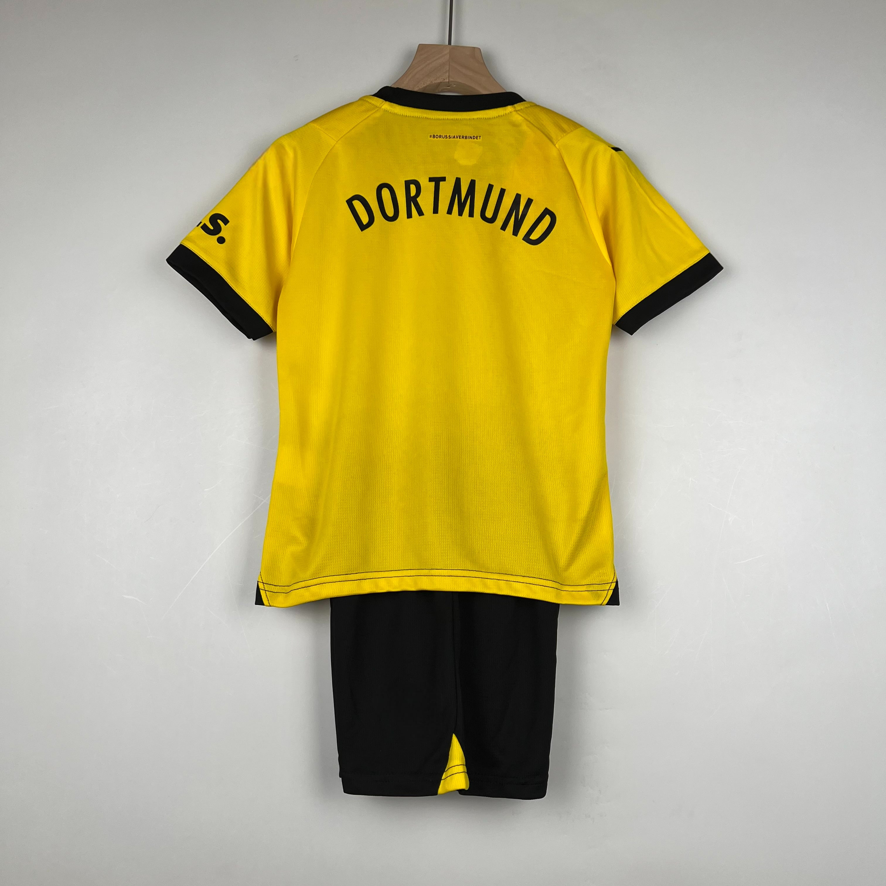 Borussia Dortmund 23-24 Home Children’s Kit Personalizado