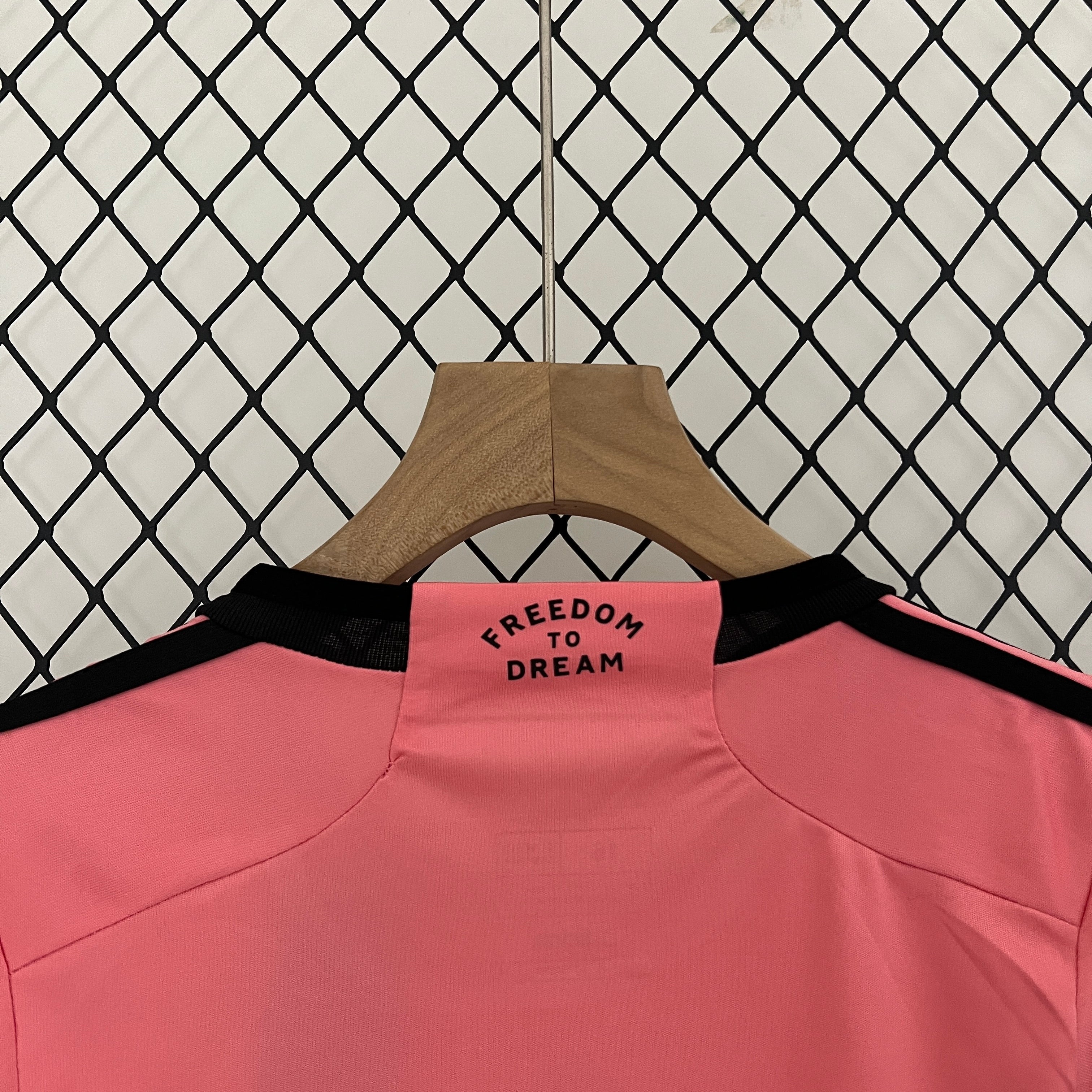 Inter Miami 24 - 25 Home Children’s Kit Parche Especial