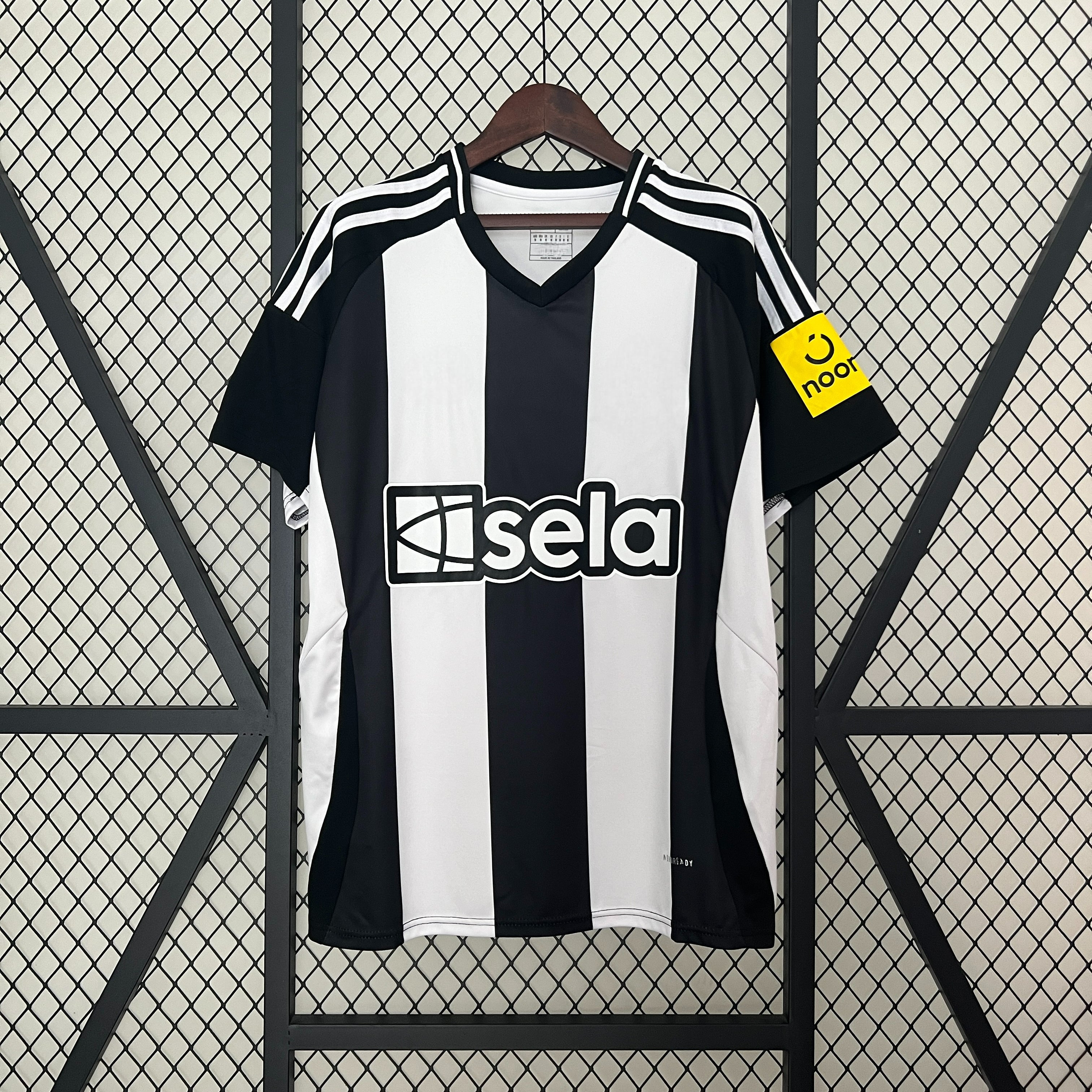 Newcastle 24-25 Home Shirt Camiseta De Futbol