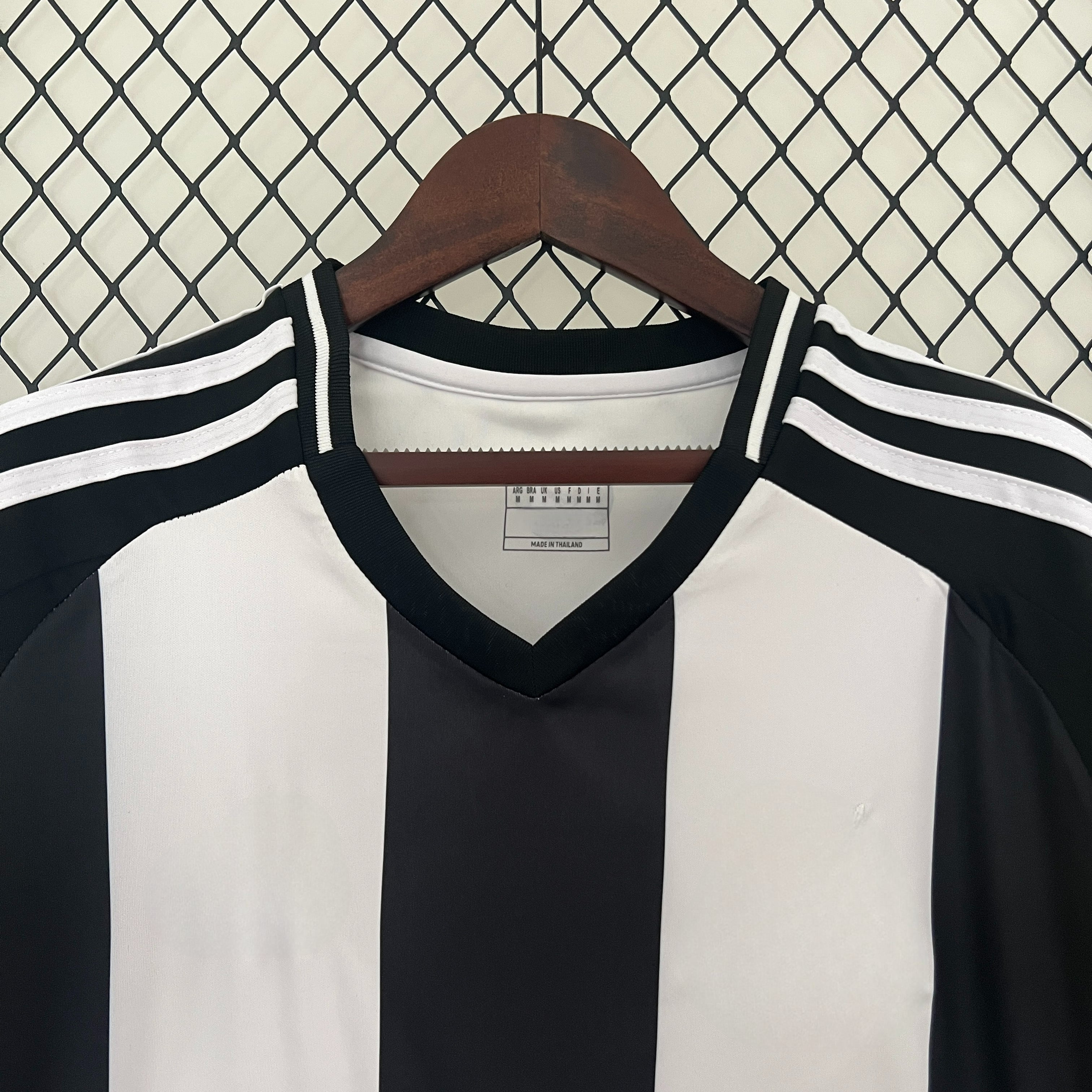 Newcastle 24-25 Home Shirt Camiseta De Futbol