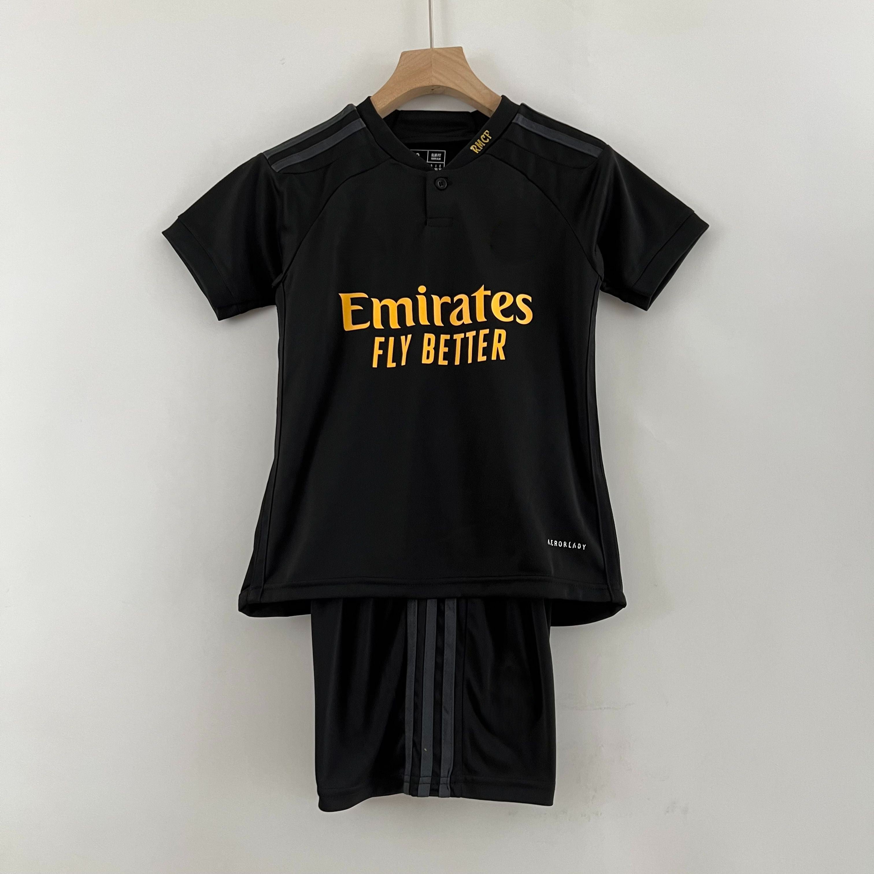 R.m. 23 - 24 Third Kit Children’s Parche Especial