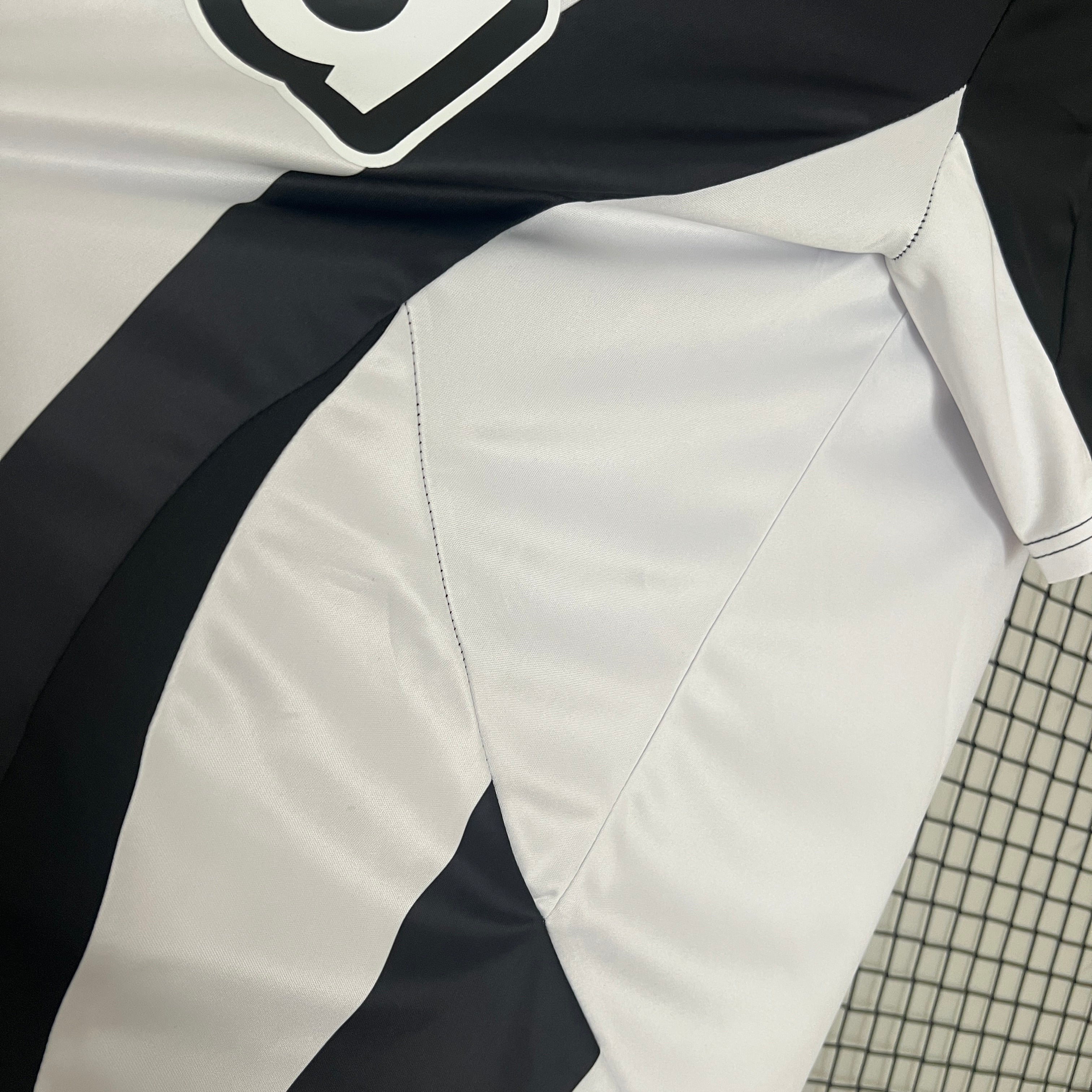 Newcastle 24-25 Home Shirt Camiseta De Futbol