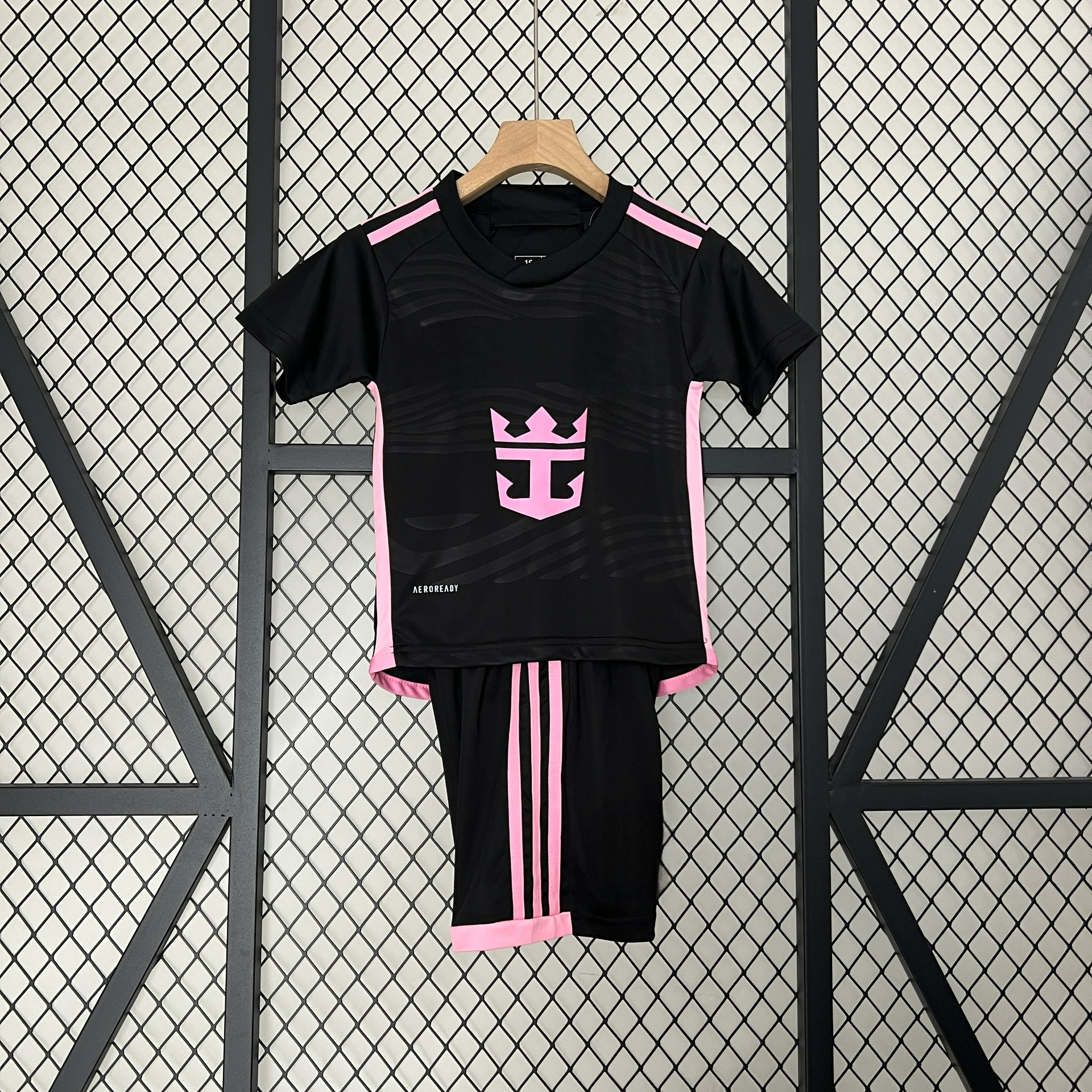 Inter Miami 24 - 25 Away Children’s Kit Parche Especial