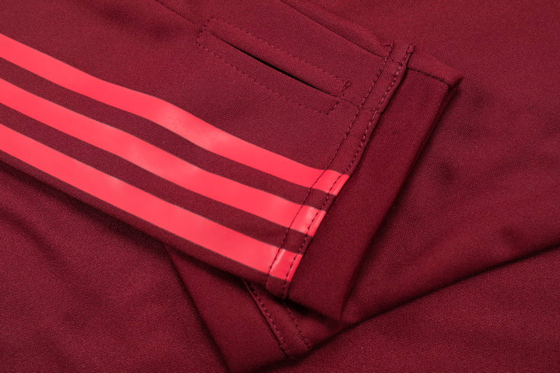 Manchester United 23 - 24 Half - Zip Model 9 Tracksuit Ropa Deportiva