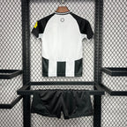 Newcastle 24-25 Home Children’s Kit Personalizado