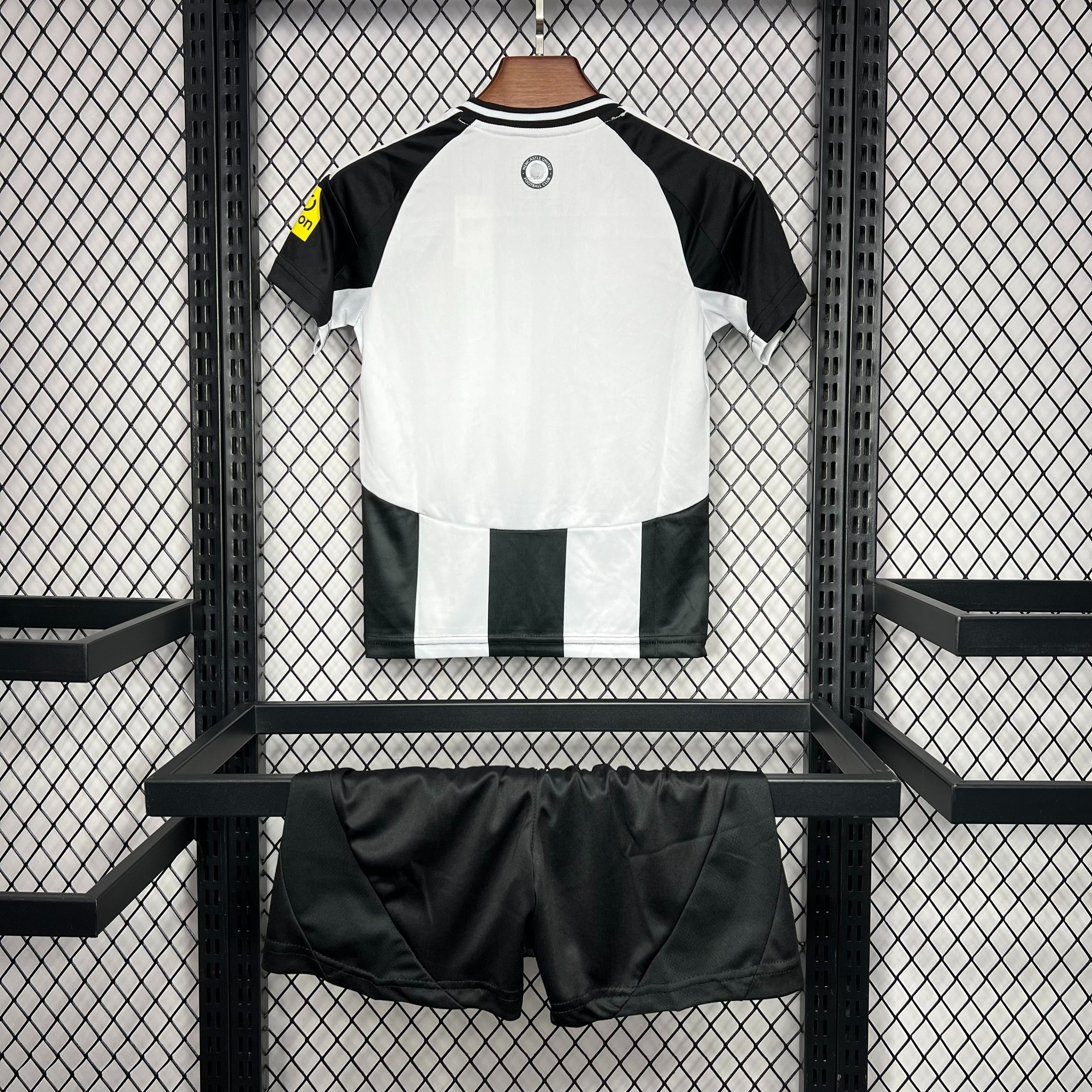 Newcastle 24-25 Home Children’s Kit Personalizado
