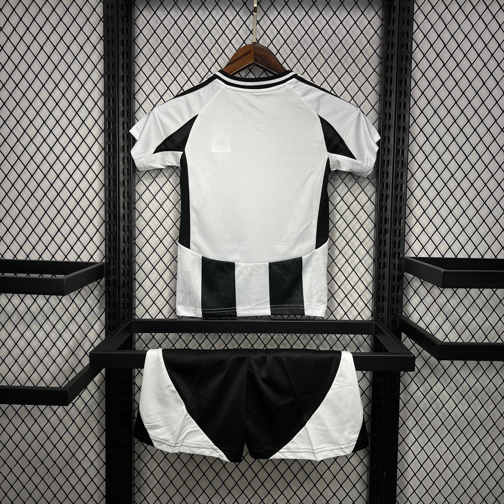 Juventus 24-25 Home Children’s Kit Personalizado