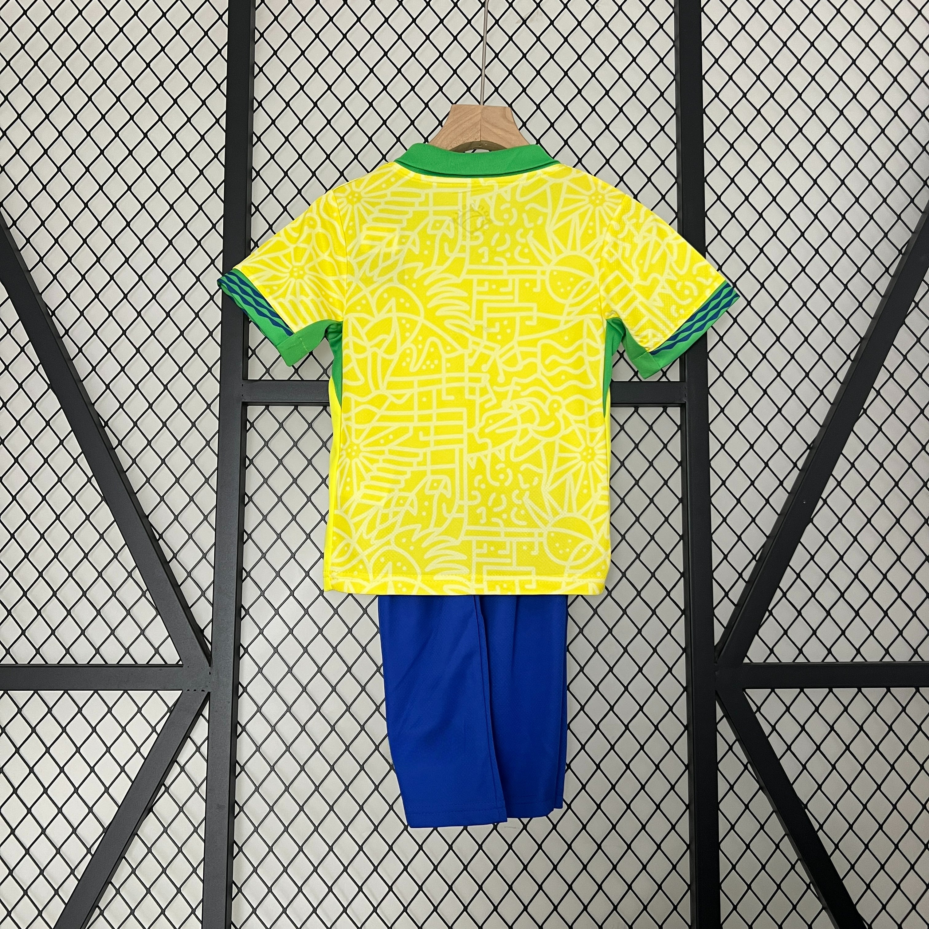 Brazil 24-25 Home Children’s Kit Personalizado
