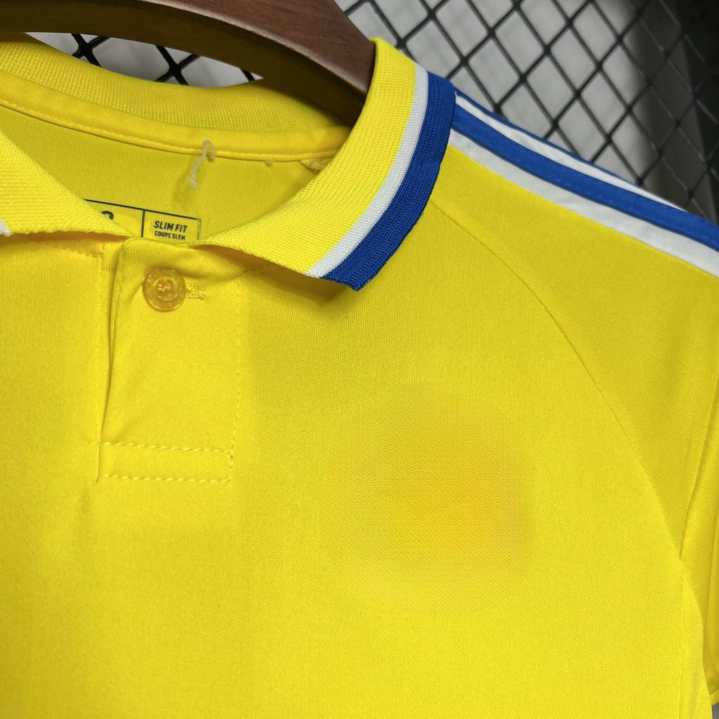 Leeds 24-25 Away Children’s Kit Personalizado