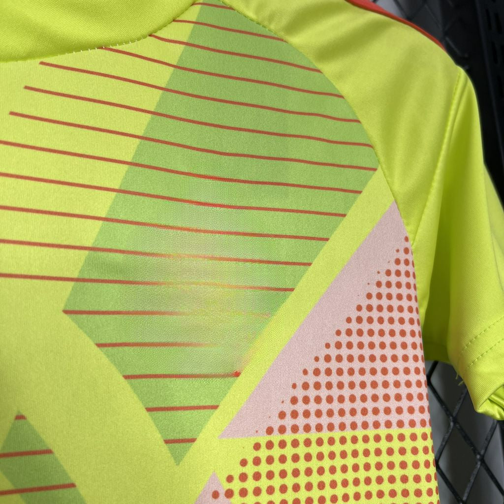 Celtic 24-25 Goalkeeper Yellow Children’s Kit Parche Especial