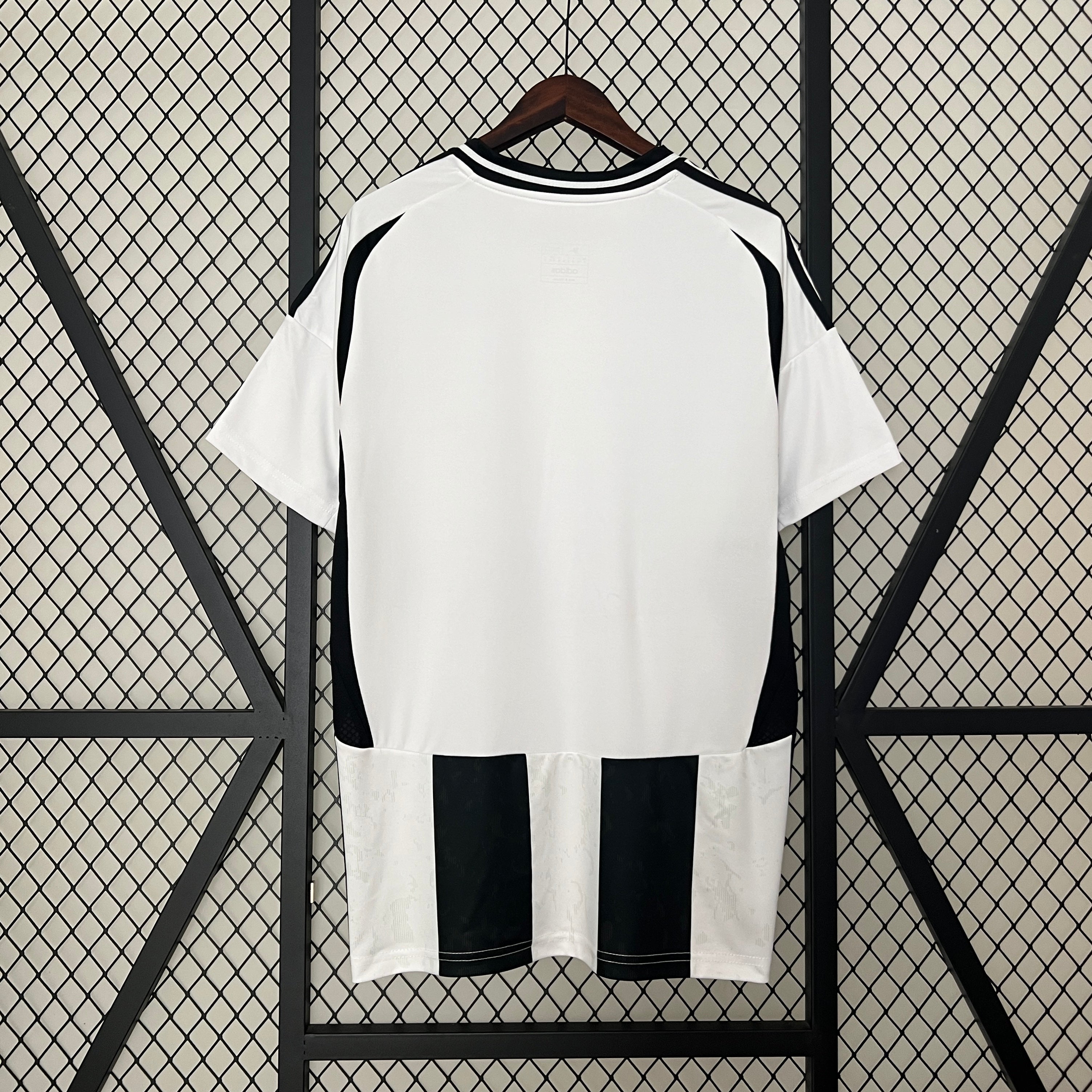 Juventus 24-25 Home Shirt Camiseta De Futbol