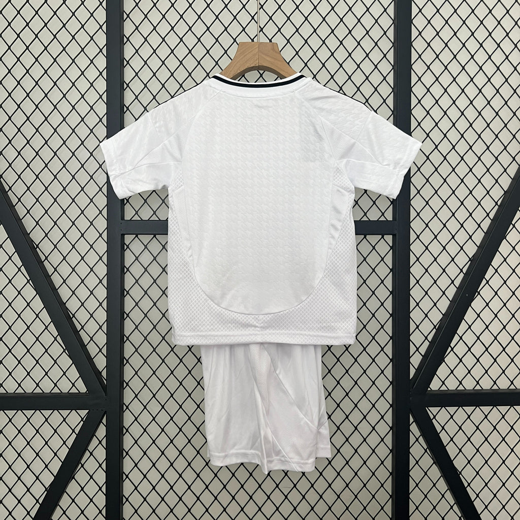 R.m. 24-25 Home Children’s Kit Parche Especial