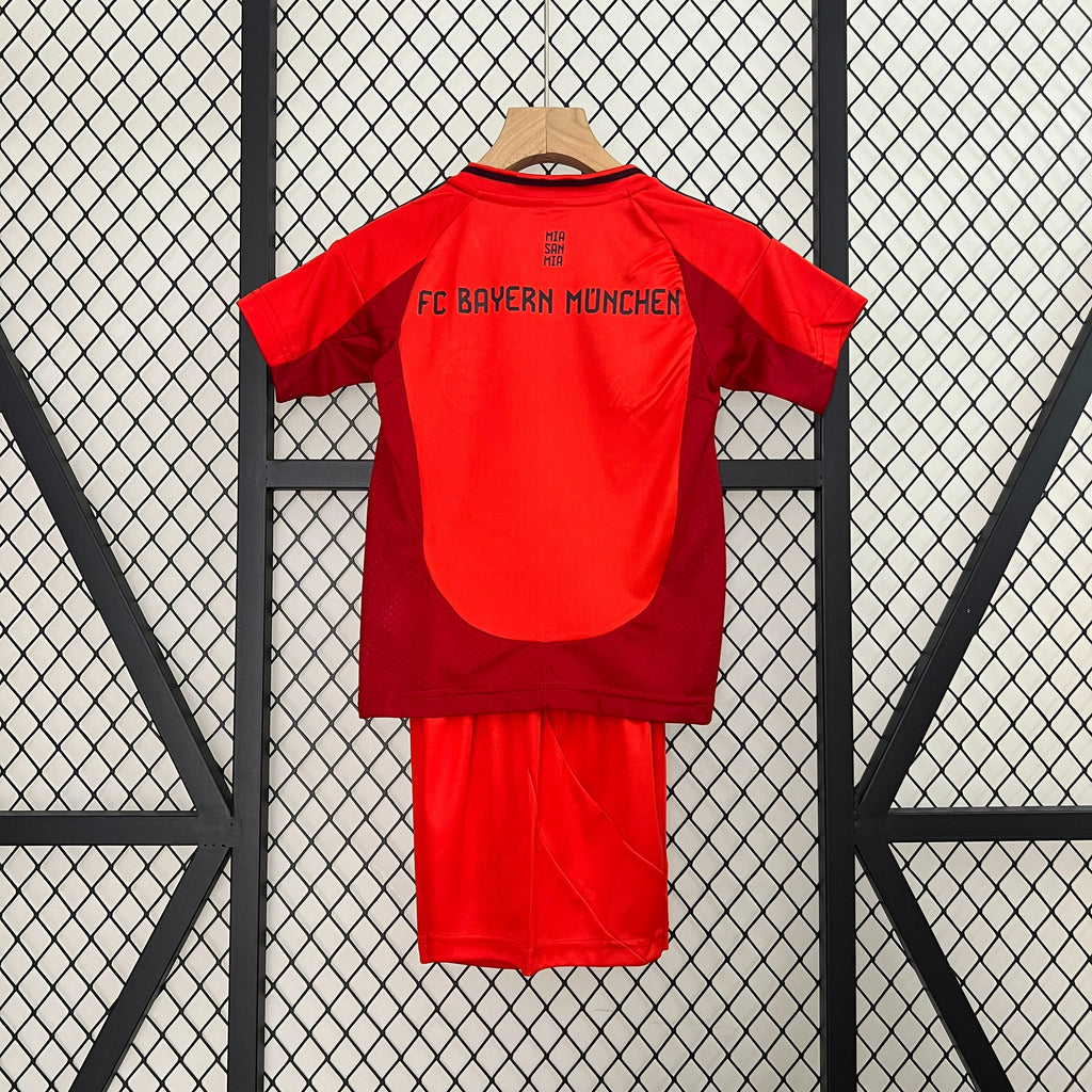 Bayern Munich 24-25 Home Children’s Kit Parche Especial