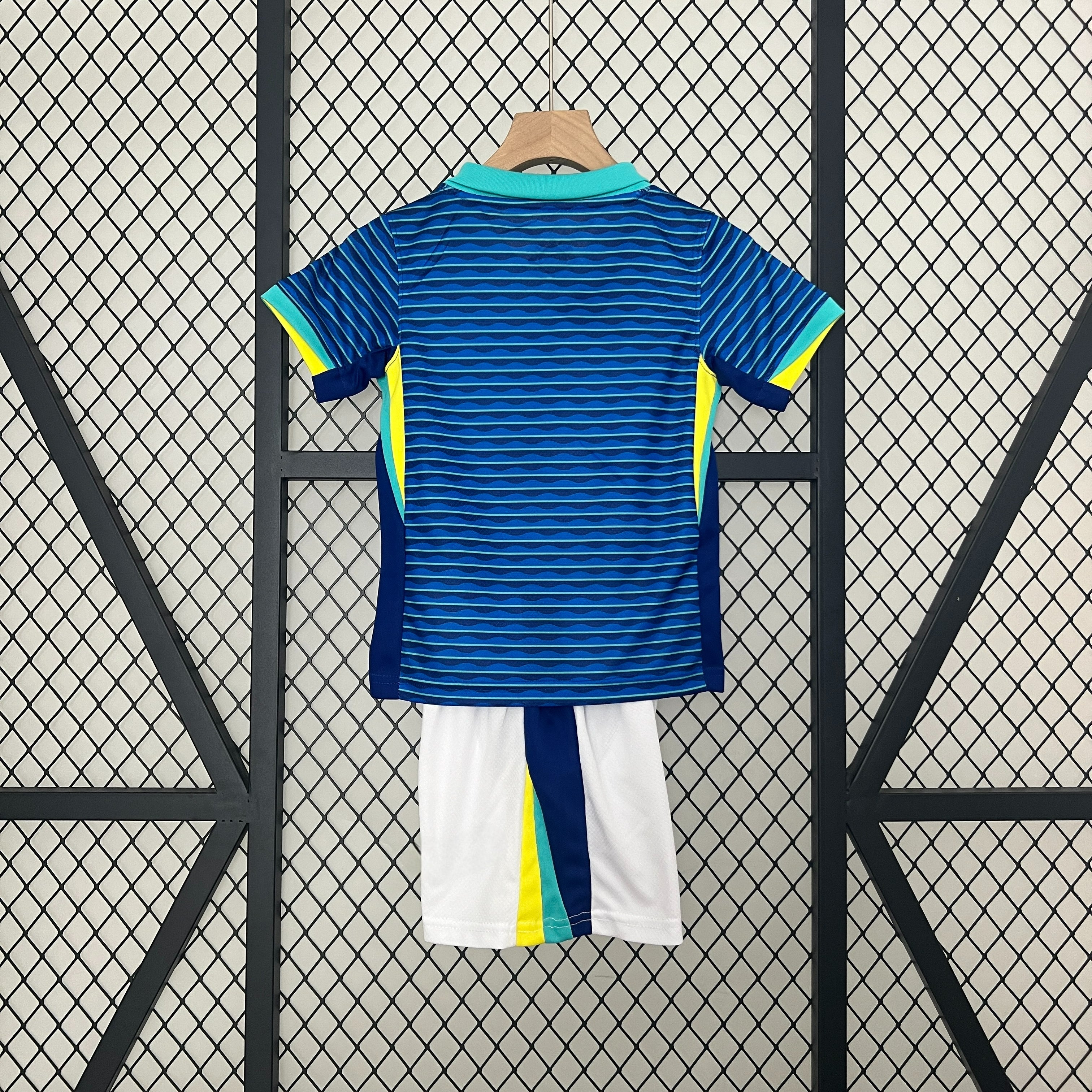 Brazil 24-25 Away Children’s Kit Personalizado