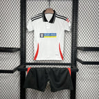 Fulham 24-25 Home Children’s Kit Personalizado