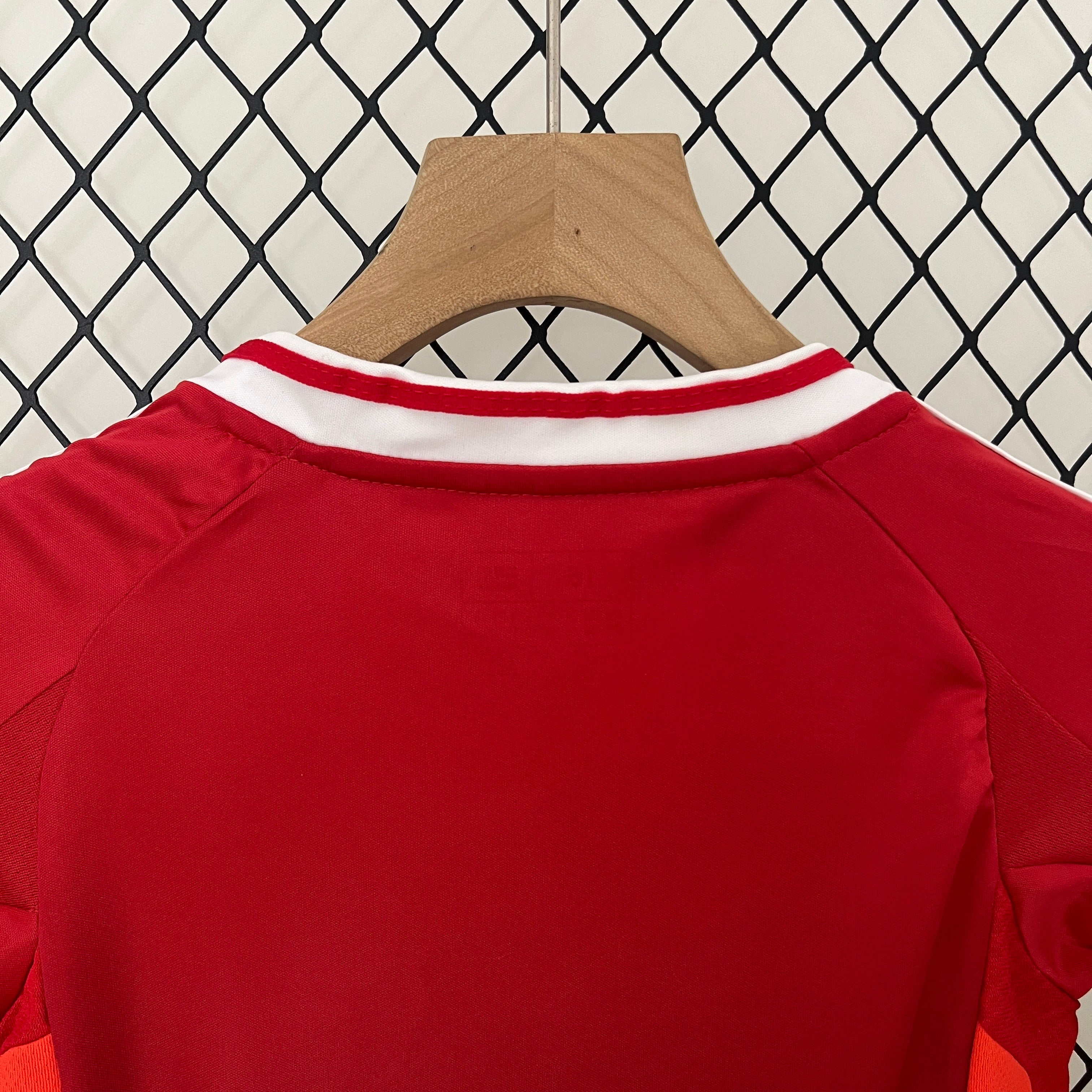 Manchester United 24-25 Home Children’s Kit Personalizado