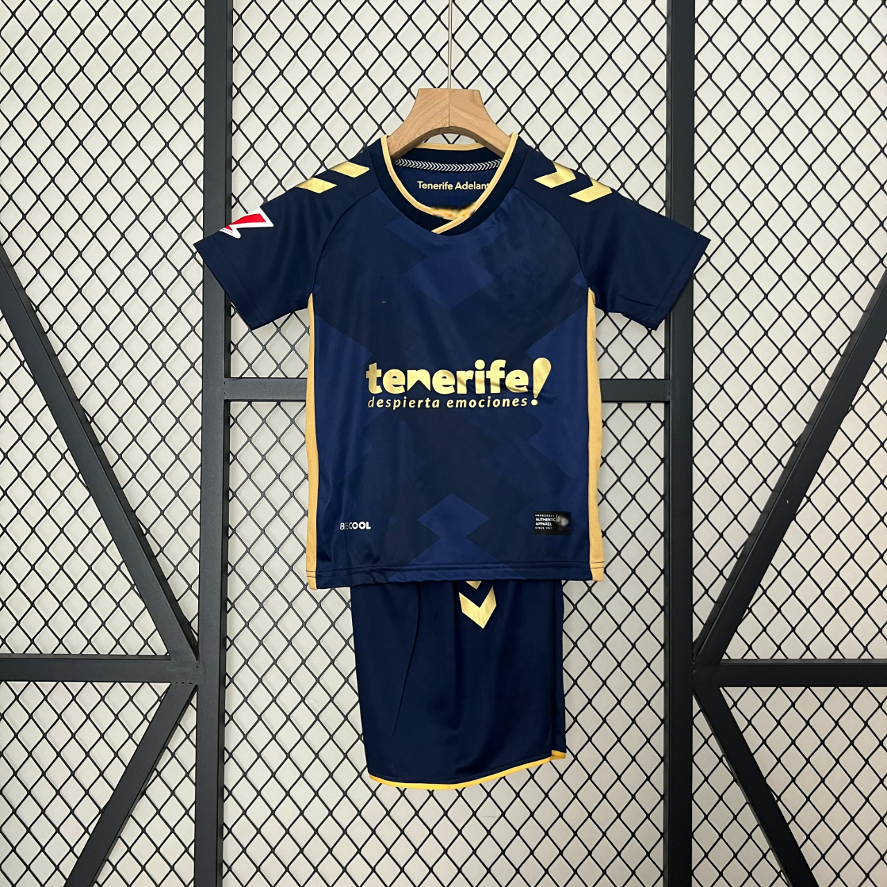 Tenerife 24-25 Away Children’s Kit Personalizado
