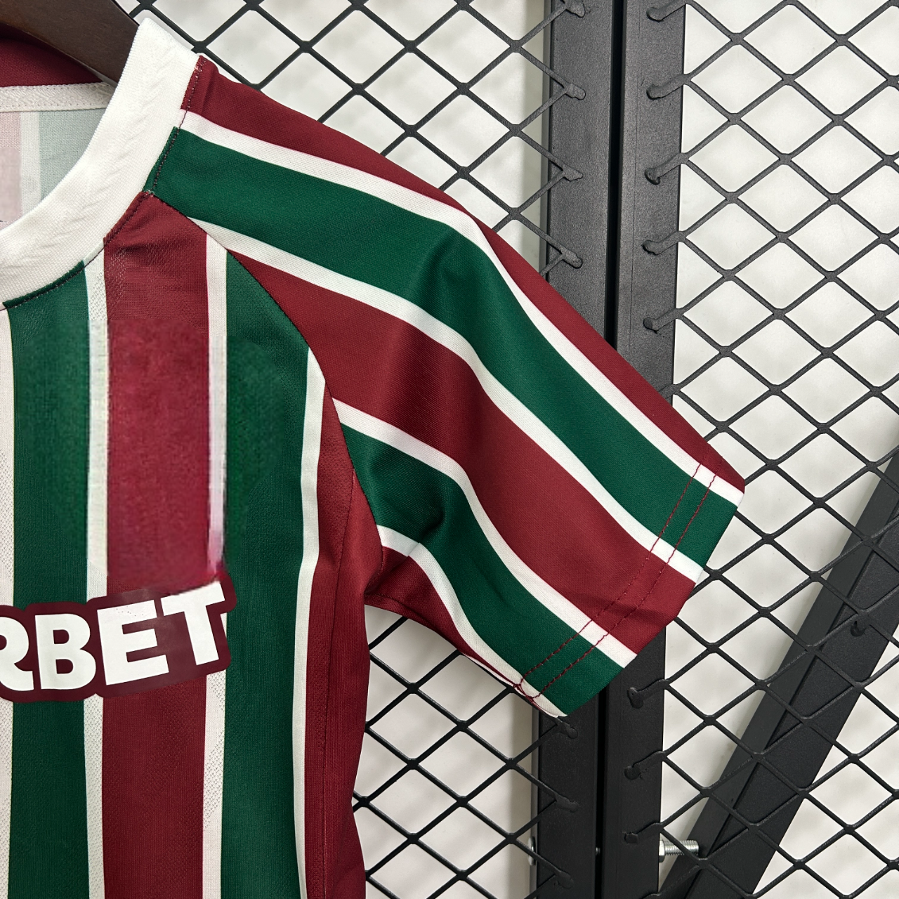 Equipamento Infantil Fluminense 25-26, Principal