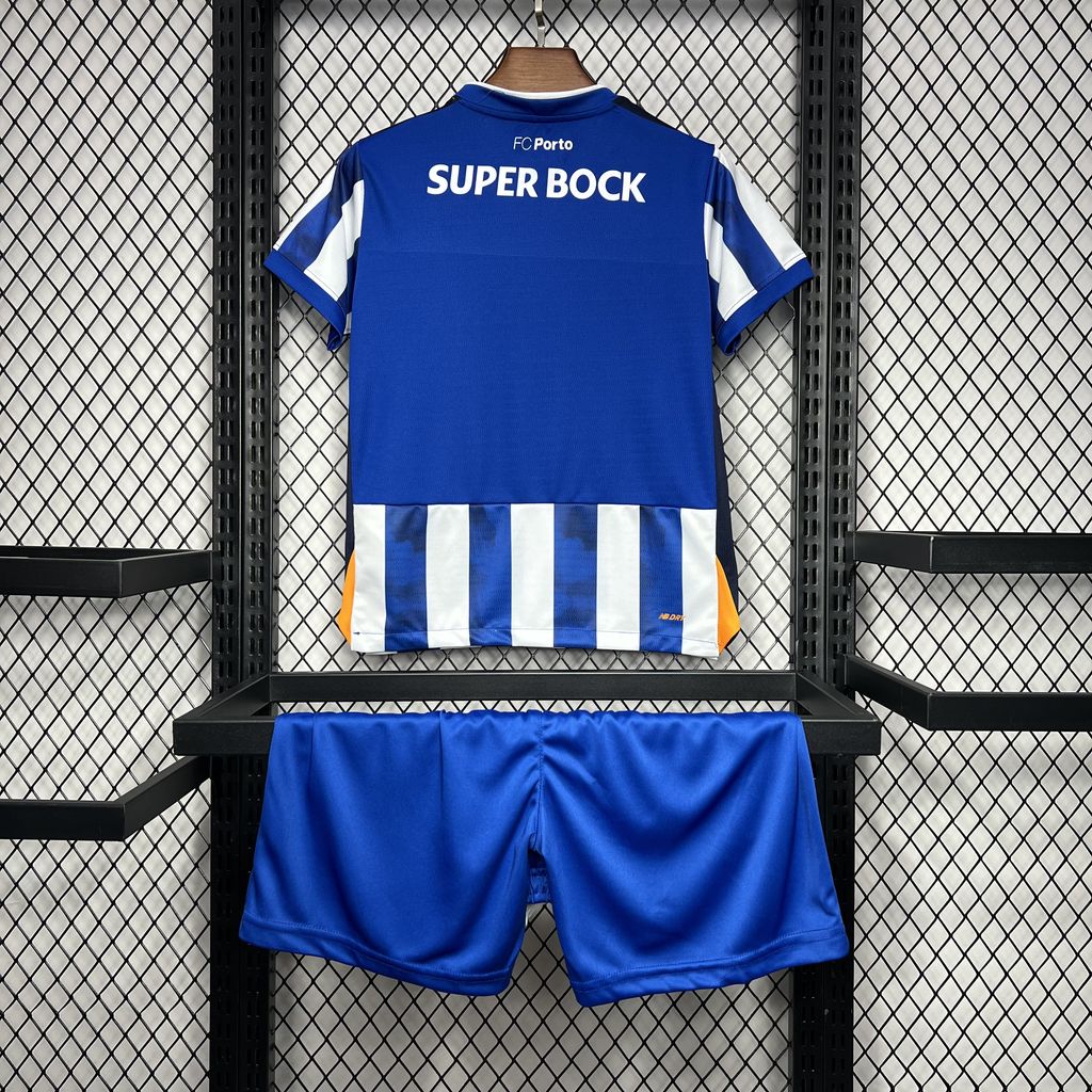 Porto 24-25 Home Children’s Kit Personalizado