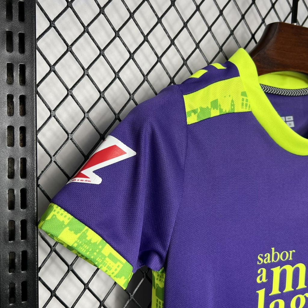 Malaga 24-25 Away Children’s Kit Personalizado