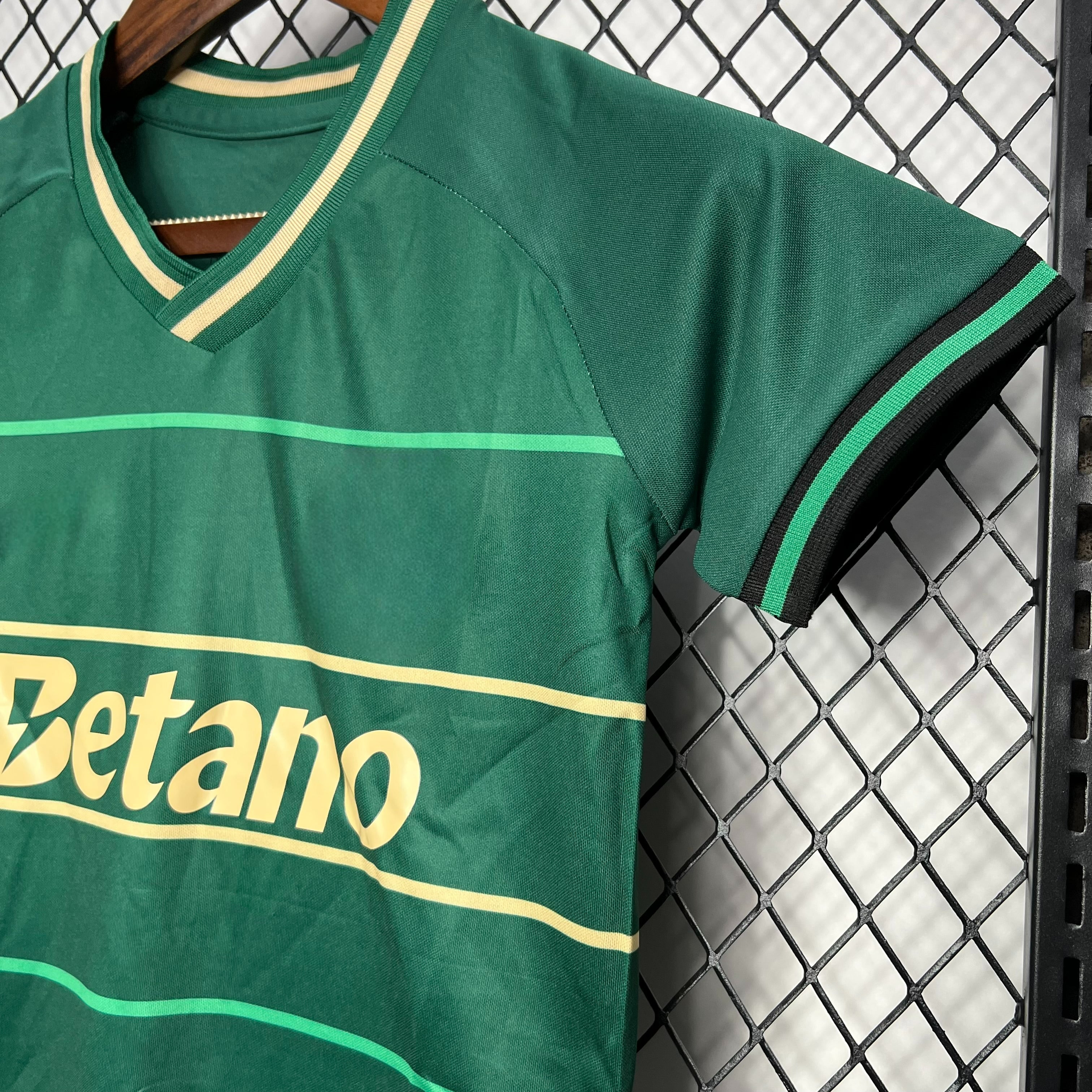 Sporting Portugal 24-25 Away Children’s Kit Personalizado