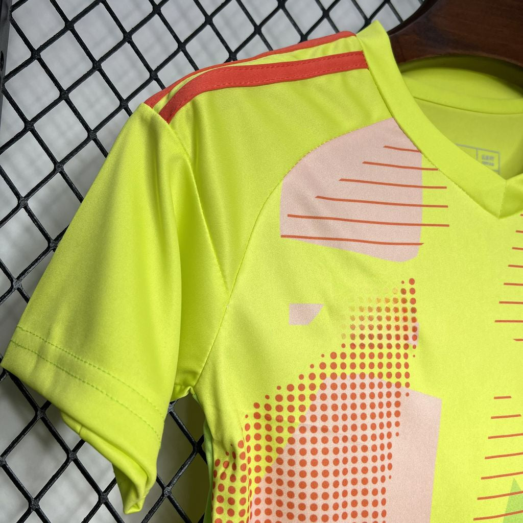 Celtic 24-25 Goalkeeper Yellow Children’s Kit Parche Especial