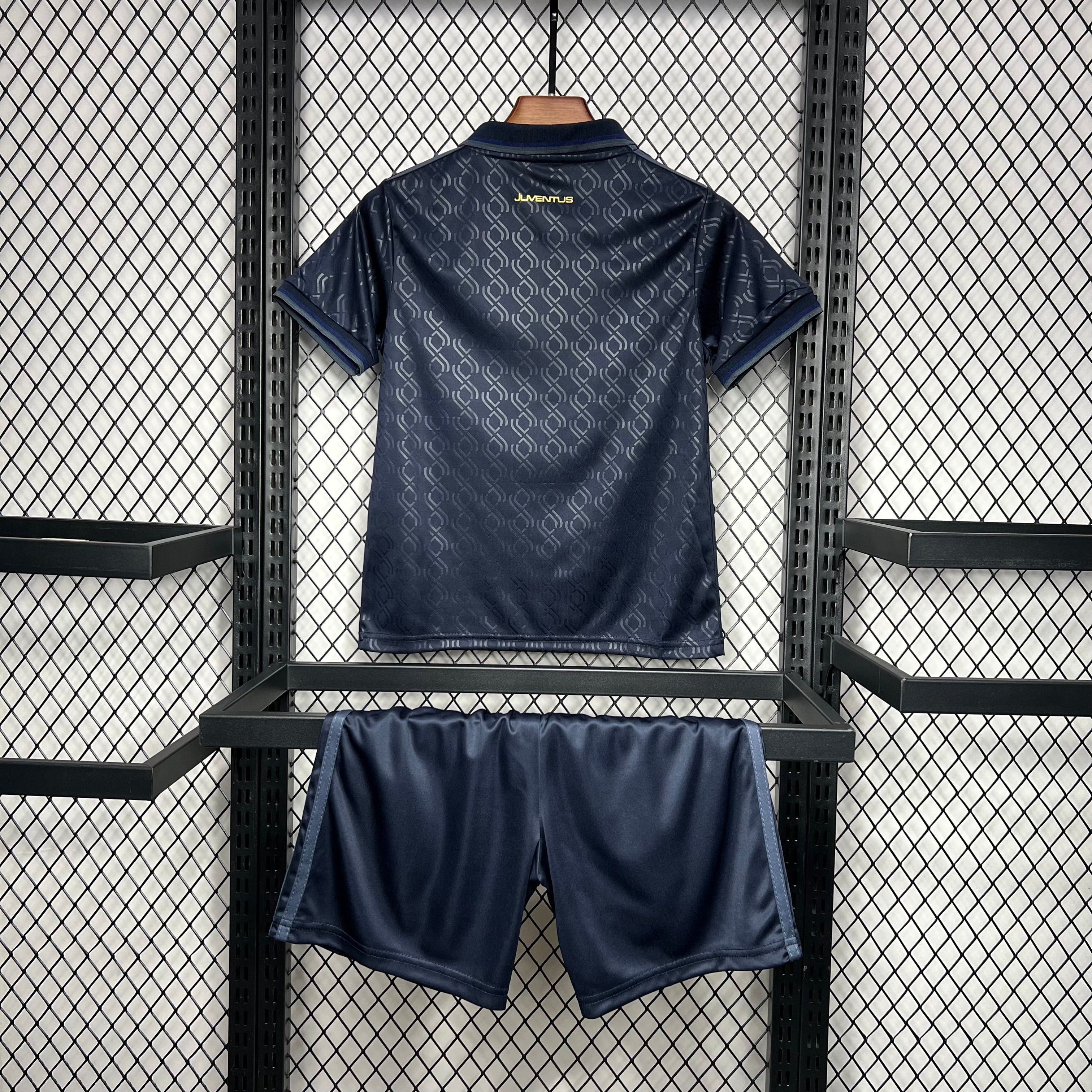 Juventus 24-25 Third Kit Children’s Personalizado