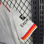 Liverpool 24-25 Third Kit Children’s Parche Especial