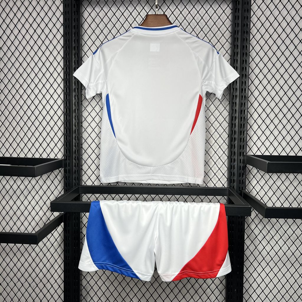 Lyon 24-25 Home Children’s Kit Personalizado