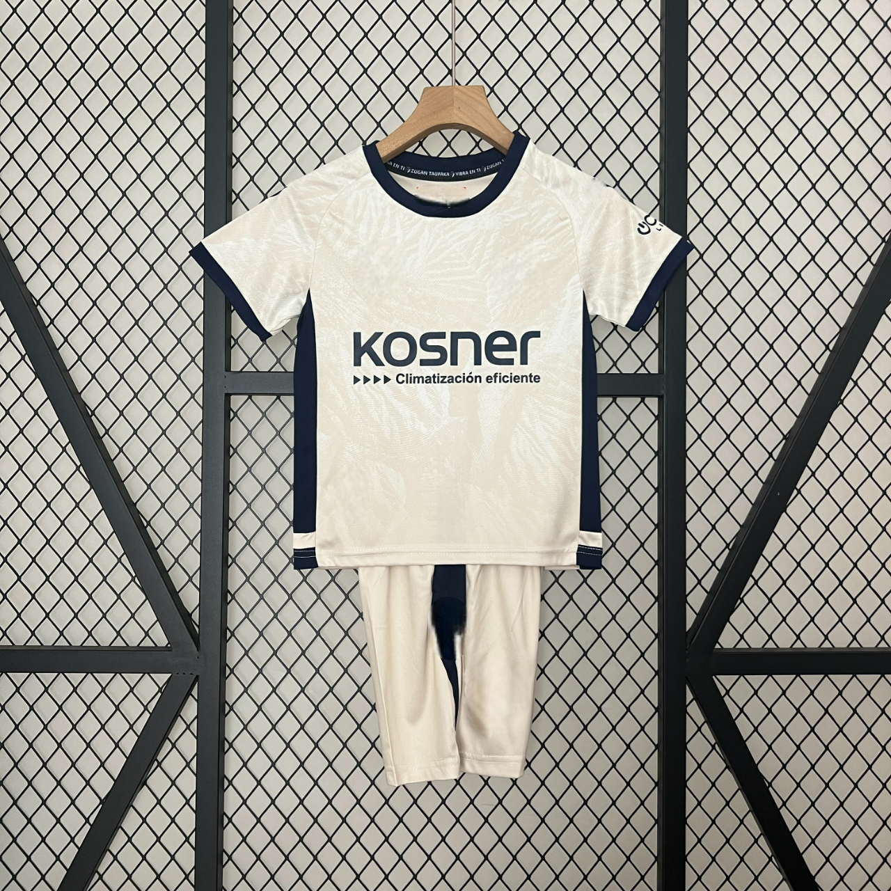 Osasuna 24-25 Away Children’s Kit Personalizado
