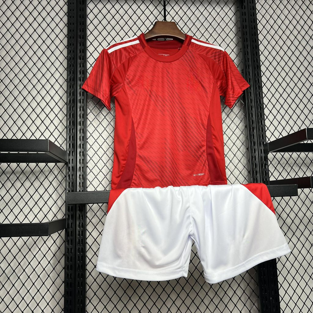 Nottingham Forest 24-25 Home Children’s Kit Personalizado