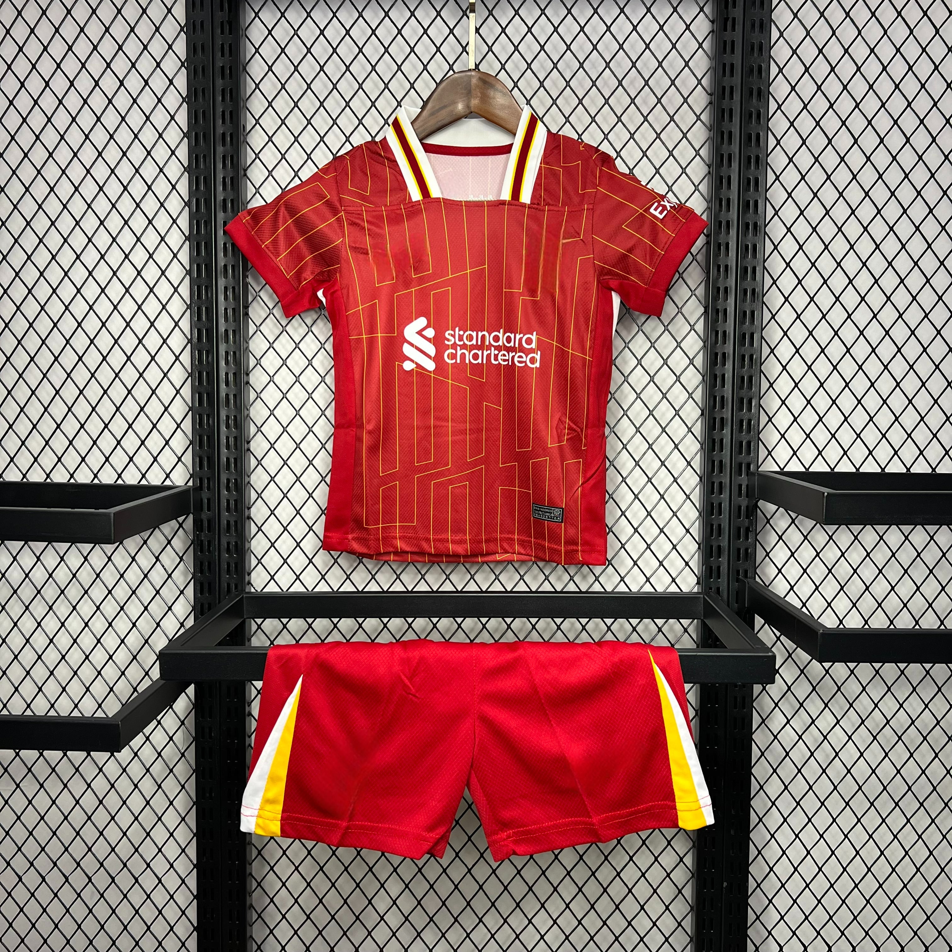 Liverpool 24-25 Home Children’s Kit Parche Especial