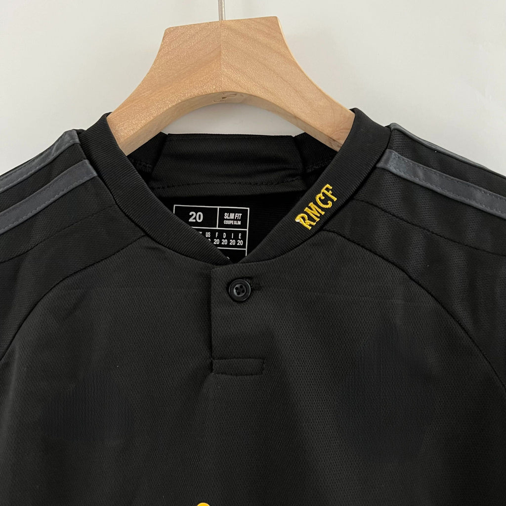 R.m. 23 - 24 Third Kit Children’s Parche Especial