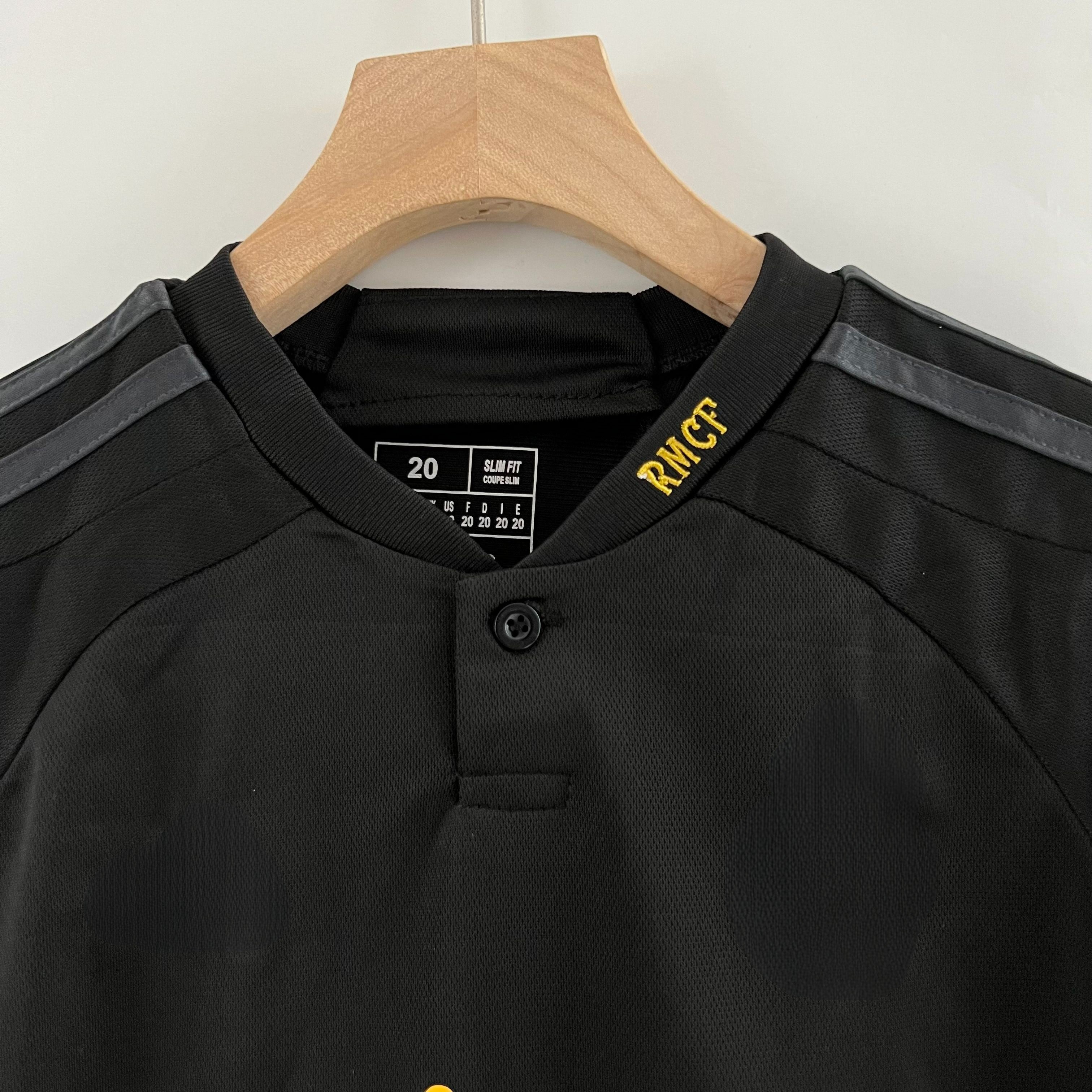 R.m. 23 - 24 Third Kit Children’s Parche Especial