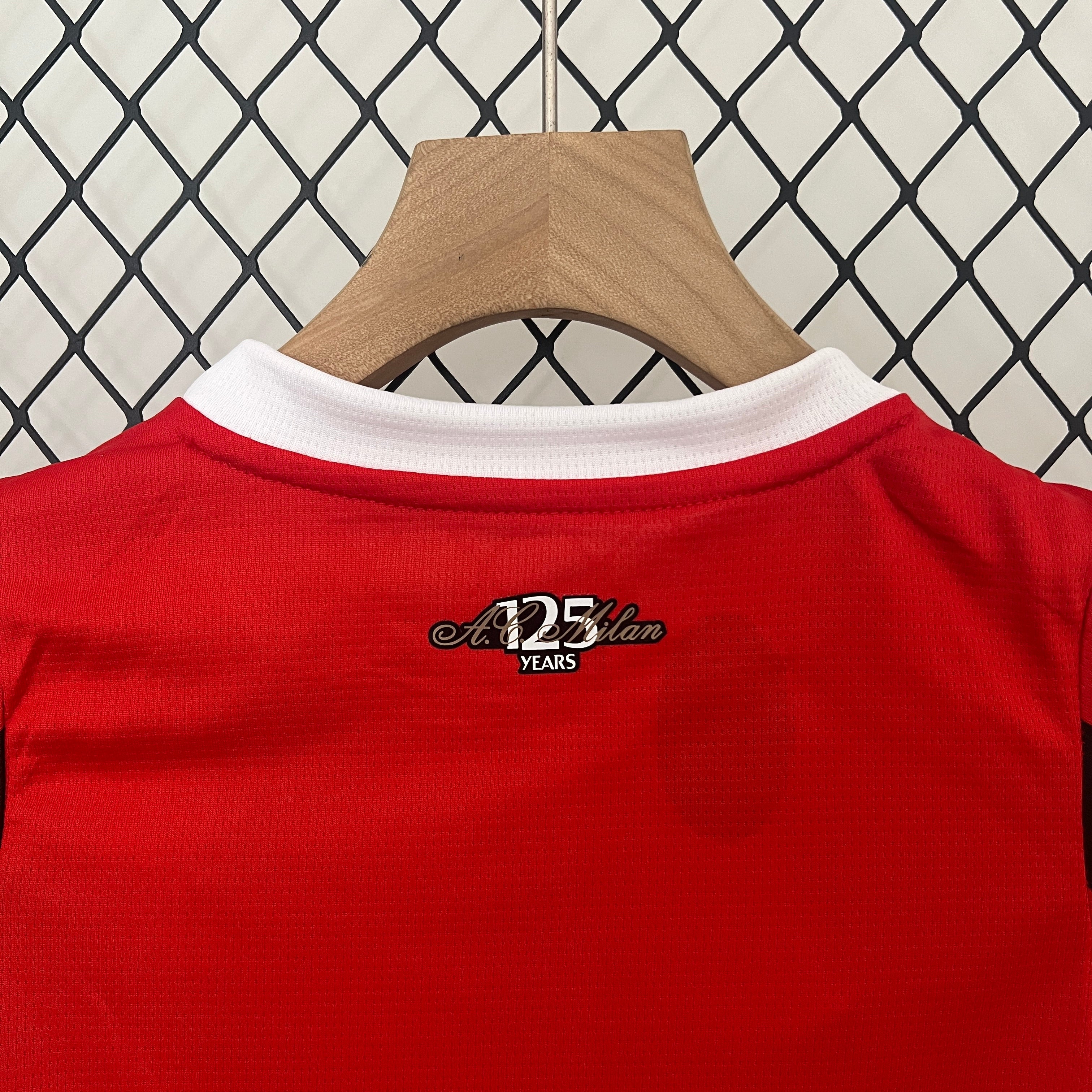Ac Milan 24-25 Home Children’s Kit Parche Especial