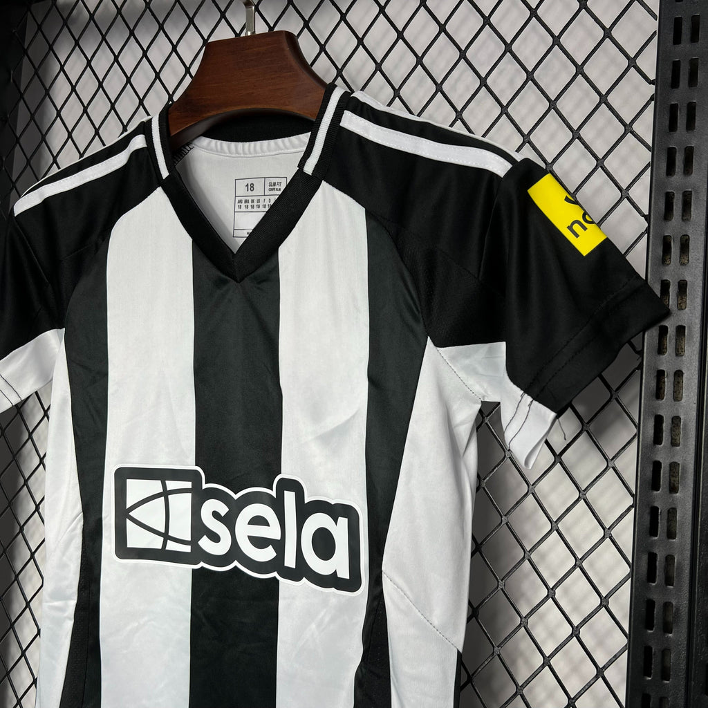 Newcastle 24-25 Home Children’s Kit Personalizado