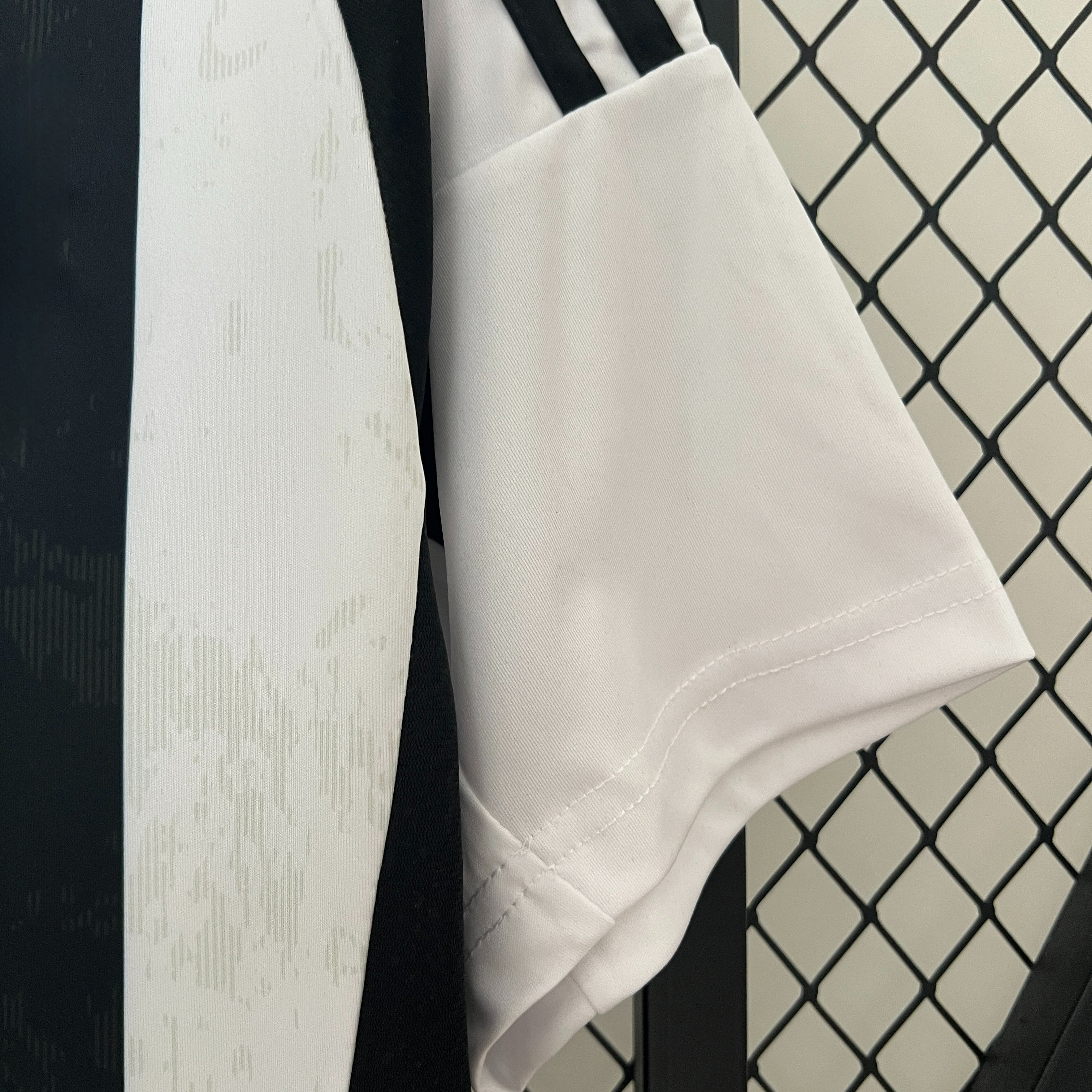 Juventus 24-25 Home Shirt Camiseta De Futbol