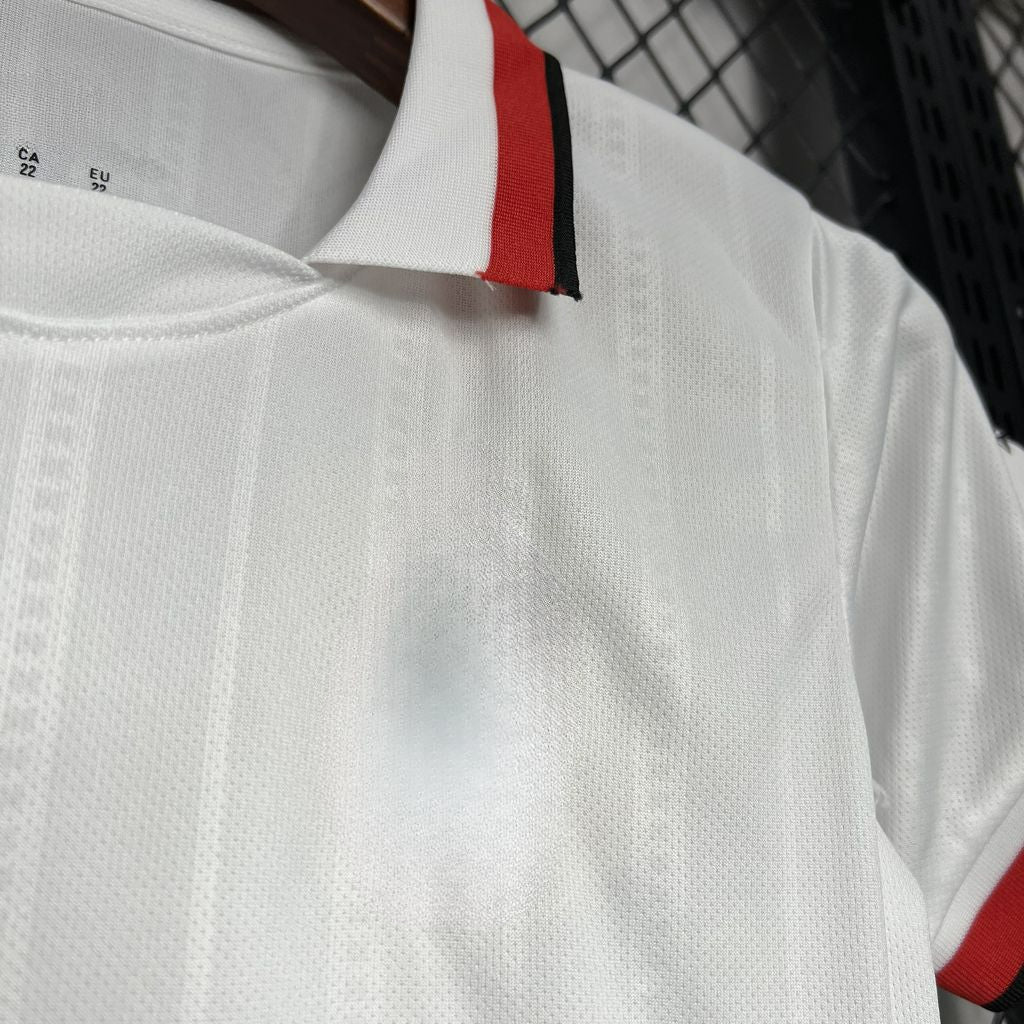 Ac Milan 24-25 Away Children’s Kit Parche Especial