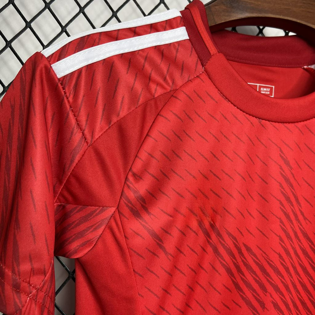 Nottingham Forest 24-25 Home Children’s Kit Personalizado