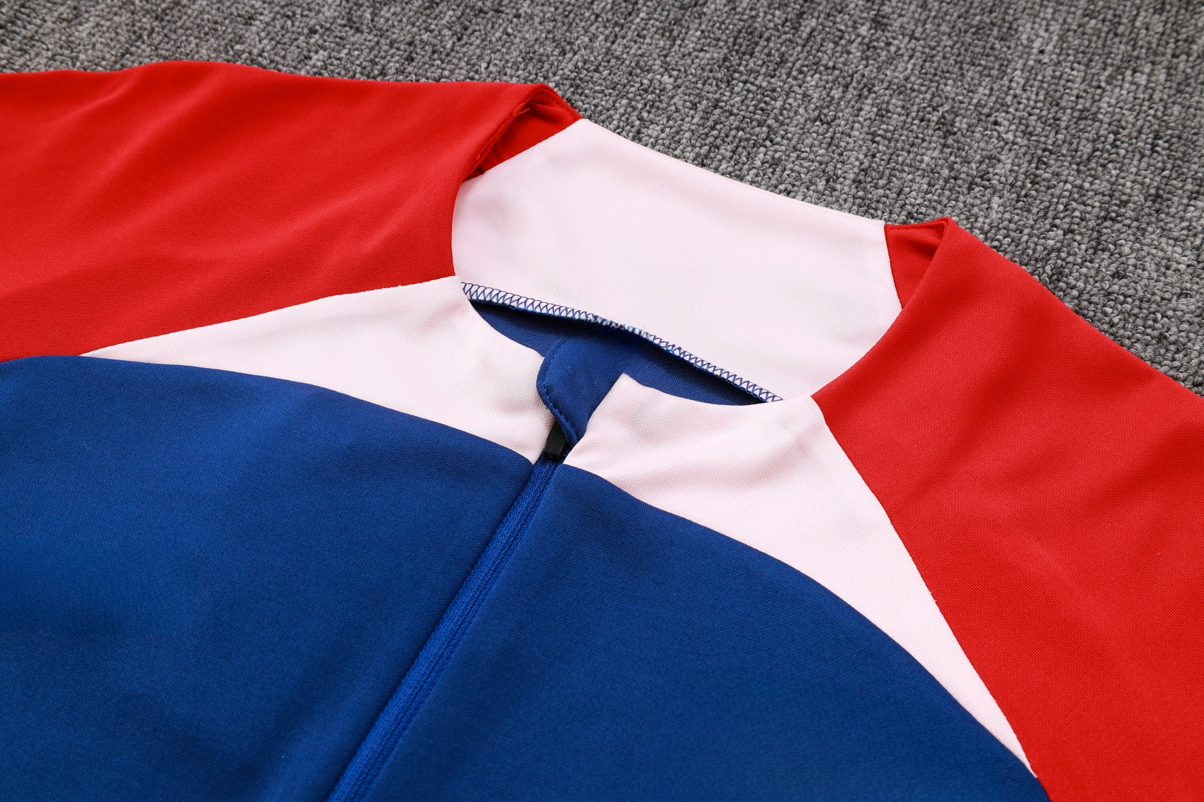 Atlético De Madrid 23 - 24 Half - Zip Model 2 Tracksuit Ropa Deportiva
