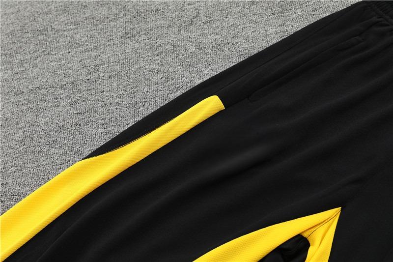 Juventus 23 - 24 Half - Zip Model 4 Tracksuit Ropa Deportiva